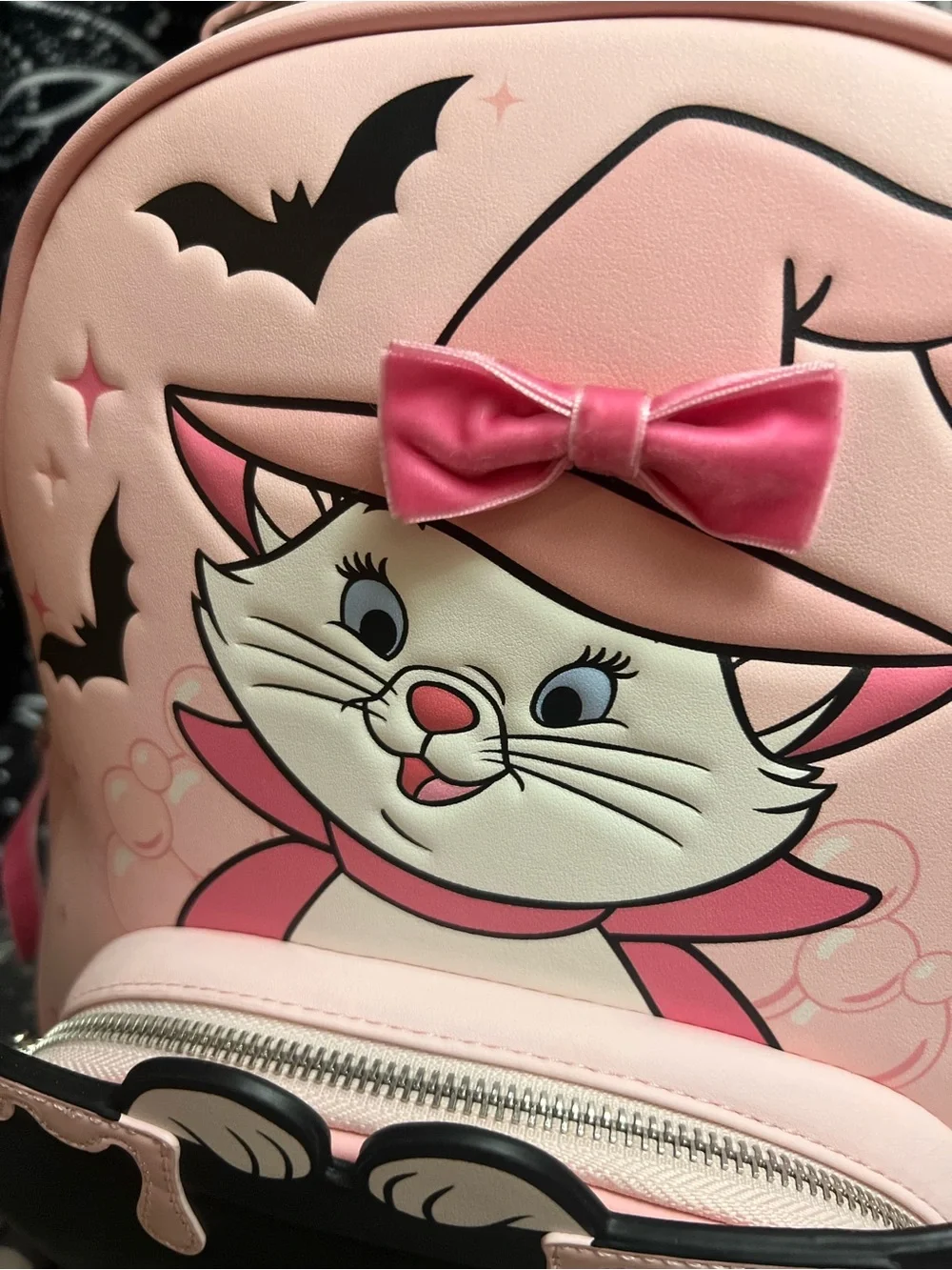 BNWT!! Exclusive! Light Up Her Universe Disney Marie Cat Witch Cauldron Backpack